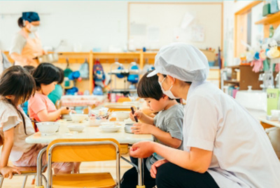 給食の様子